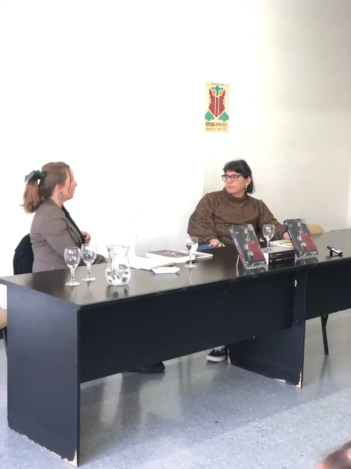 Romina Zanellato presenta en la Feria del Libro su libro sobre rockeras "Brilla la luz para ellas"