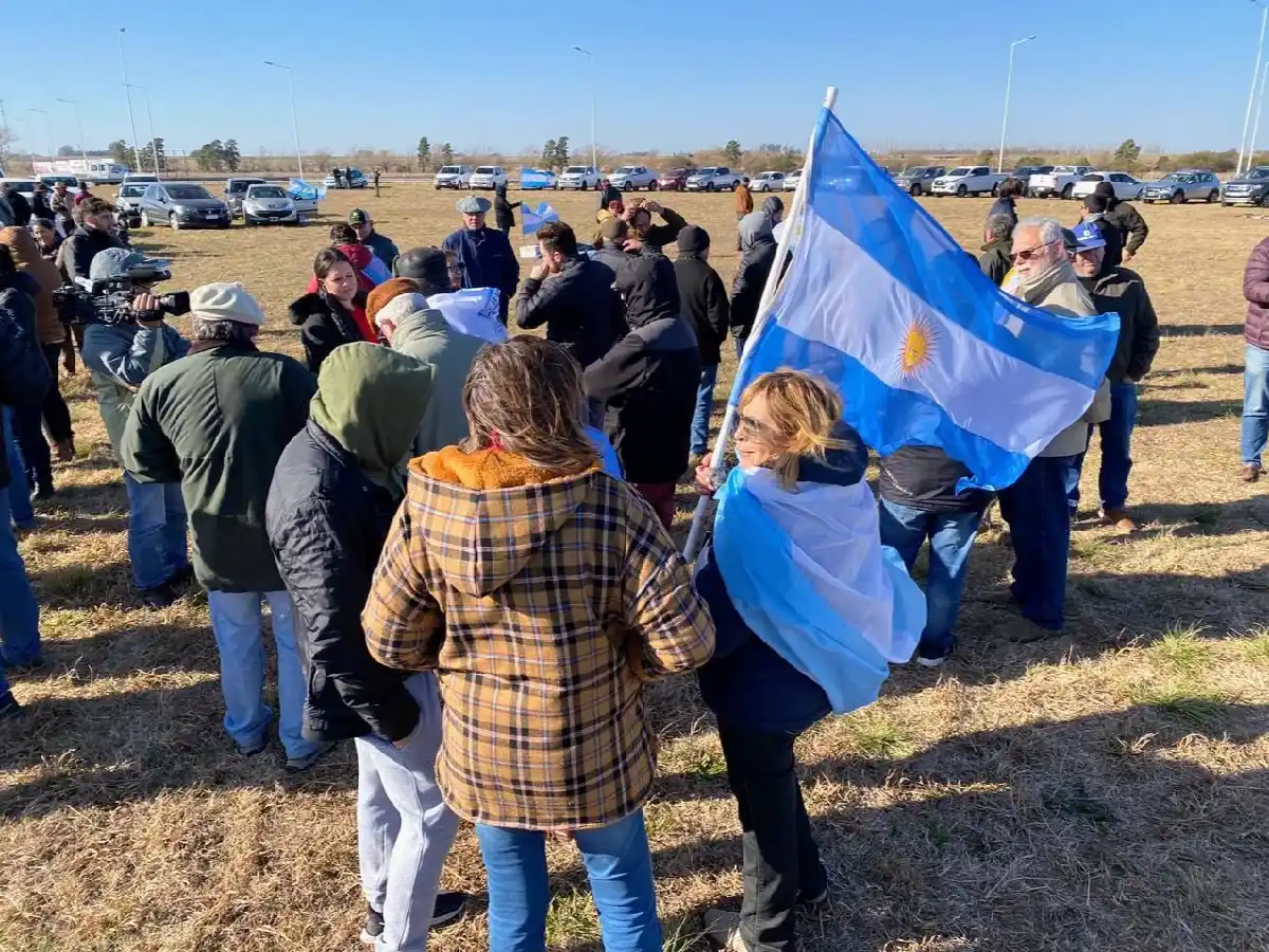 Una puja que desgasta y paraliza