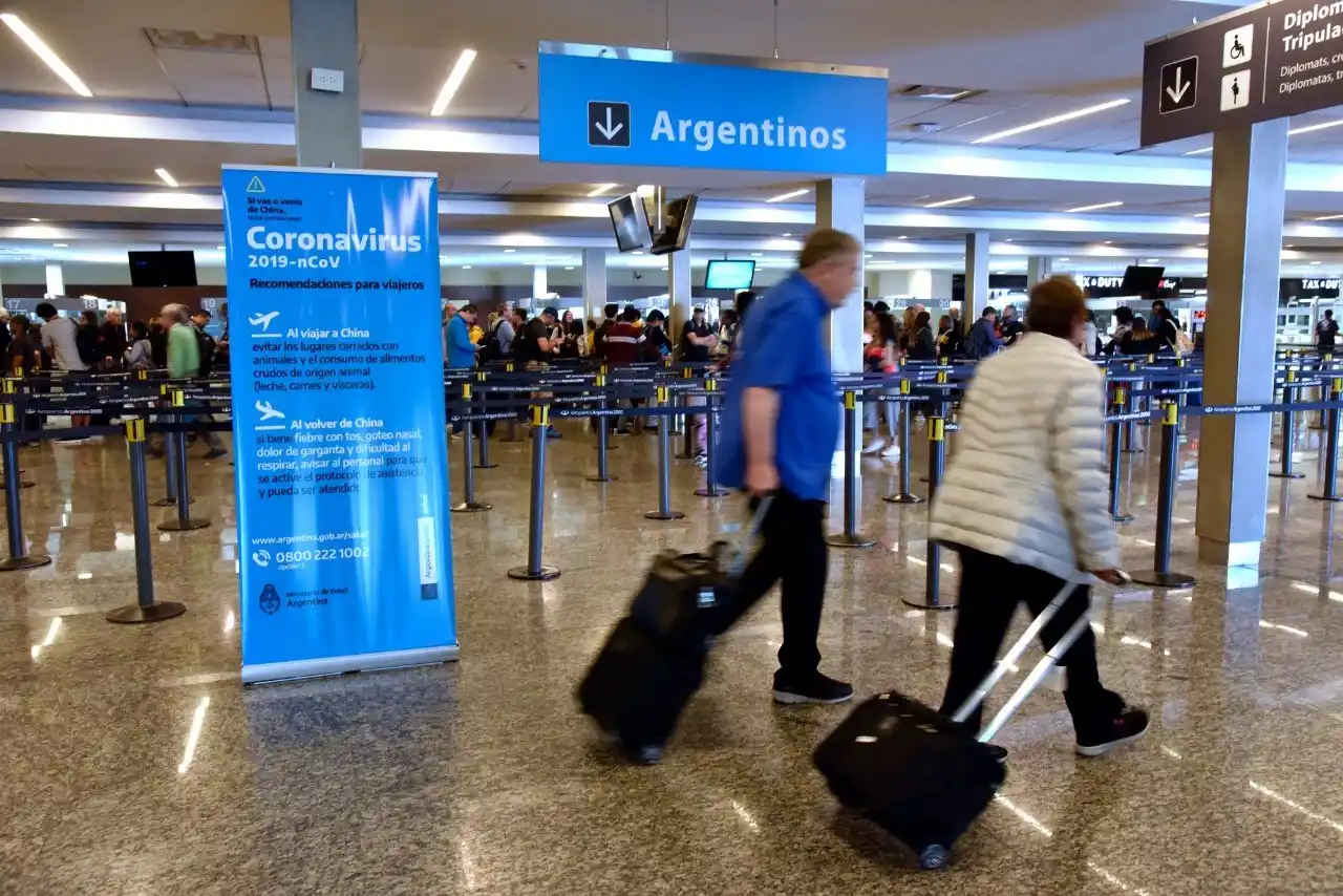 Viajes al exterior de Argentina: Se establecieron los cupos por semana para ingreso al país