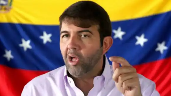 AD SE DESLINDA: al que pretenda ganar inhabilitado y llamar a la calle «no lo vamos a acompañar»