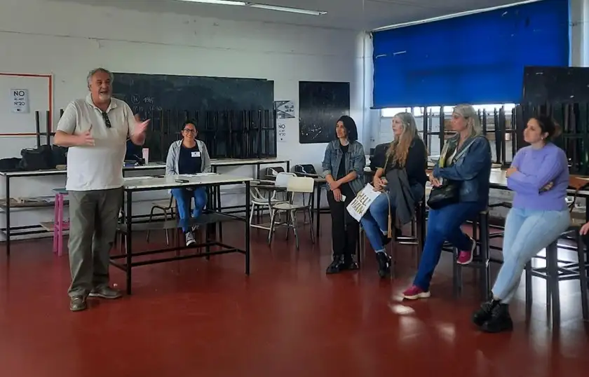 La jornada tuvo una instancia evaluativa con turnos de 200 personas.