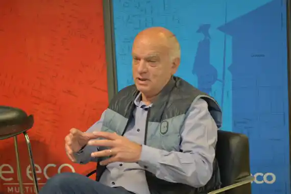 Confiado en revertir la elección, Grindetti firmó acuerdos con intendentes y habló de autonomía municipal