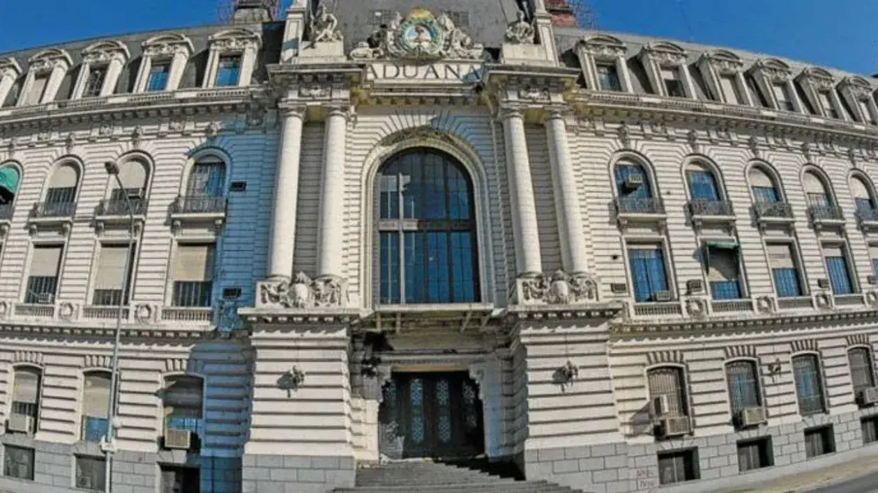 El Gobierno nacional reformó el régimen aduanero postal