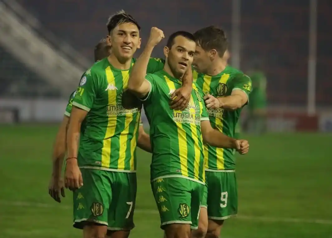 Aldosivi lo ganaba en el debut de Coyette pero se quedó con las manos vacías