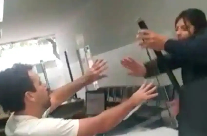 Video del ataque de furia en el Registro Civil: "Sí, soy violenta y qué"