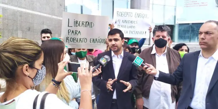 Dirigentes de COPEI exigen cese de persecución a Roberto Enríquez