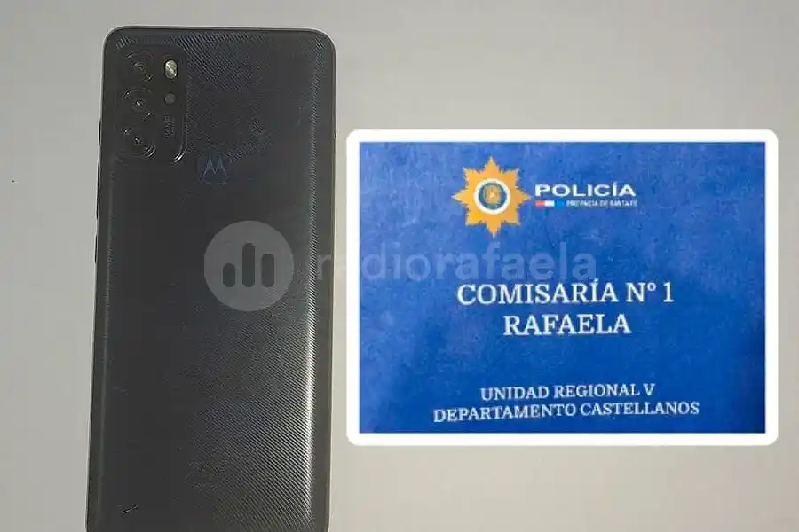 Le robaron el celular a punta de pistola y lo encontró publicado en un grupo de Facebook