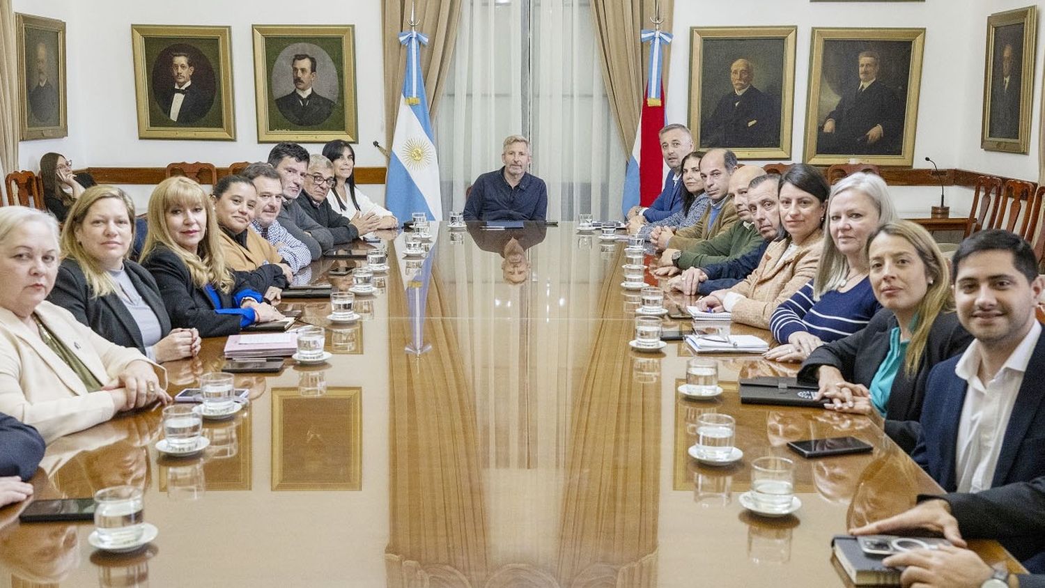 El Gobernador trató con legisladores de ambas cámaras la situación de Entre Ríos y las expectativas