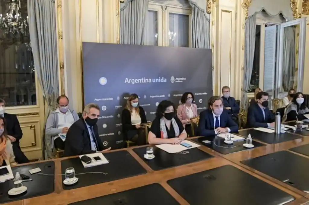 Epidemiólogos, preocupados por la “saturación” del sistema sanitario y el “estrés” del personal