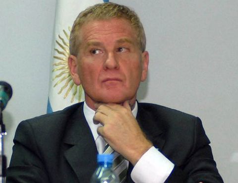 De Narváez: "Cristina y La Cámpora han decidido quedarse en el poder"