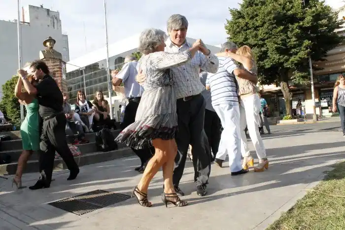 Entur convoca a artistas para la Ruta del Tango