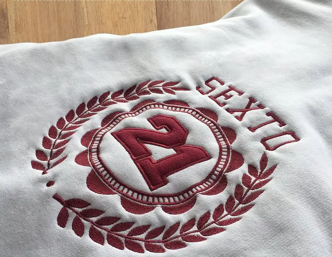 Morón: Un local de buzos de egresados estafó a decenas de familias