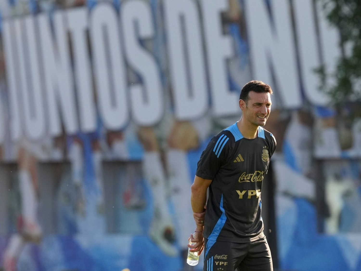 Scaloni: “Brasil es un rival temible, muy respetado”