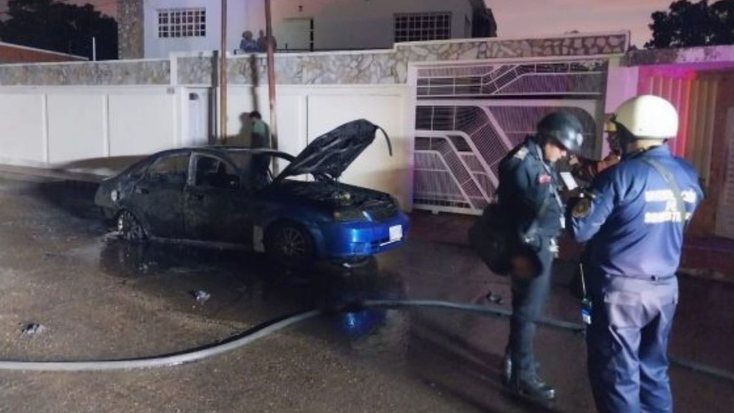 2 VEHÍCULOS INCENDIADOS en Zulia por gasolina de mala calidad #28Abril