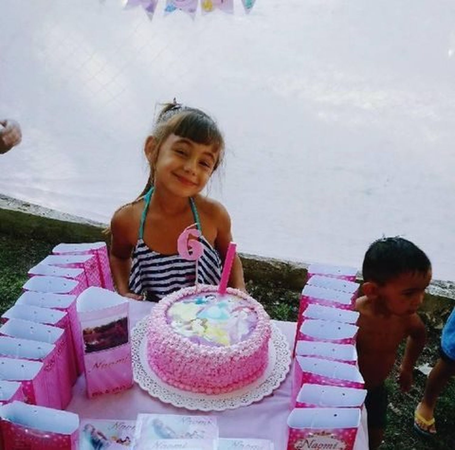 Feliz cumpleaños, Naomi