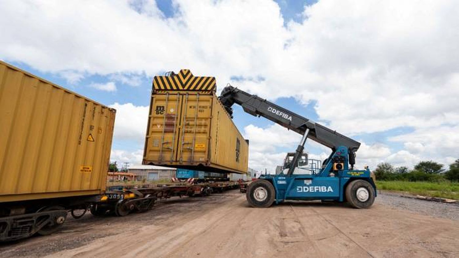 El ferrocarril transportó en julio más de 860.000 toneladas