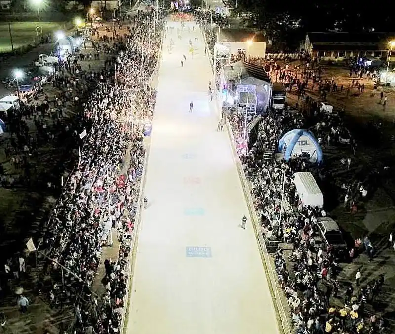 Paseo Ferroviario: Cierre multitudinario 
tuvo el Gran Carnaval de la Familia