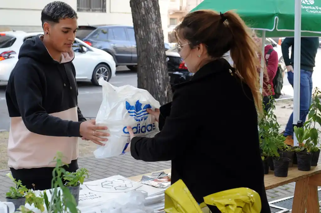 Inició la campaña “Desembolsate”