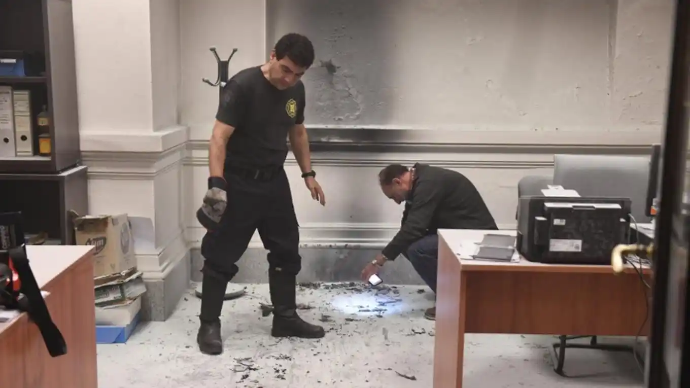 Atacaron con una bomba molotov el anexo del Senado bonaerense