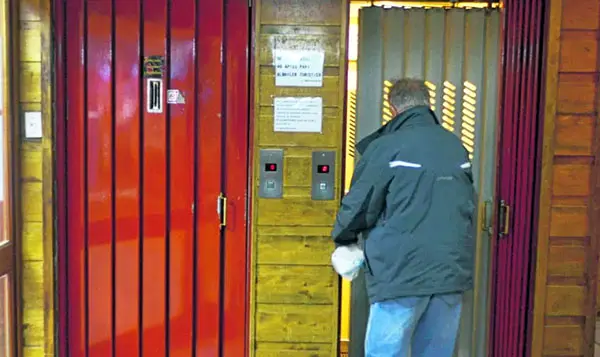 Ascensores: vence el plazo para renovarlos, pero todo sigue igual