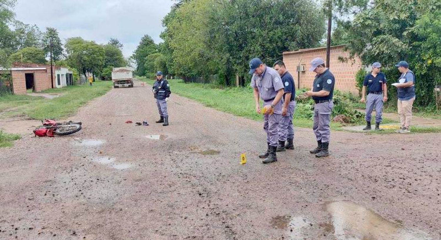 Un motociclista murió al chocar
con un camión en Fortín Lugones