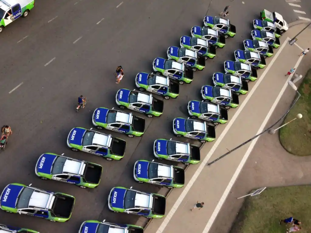 Fin de semana extra largo: Más de 5 mil policías afectados en diversos puntos turísticos de la Provincia