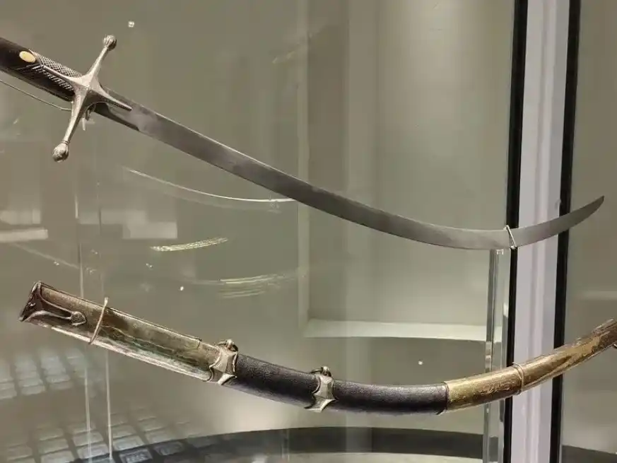 Sable corvo de San Martín.