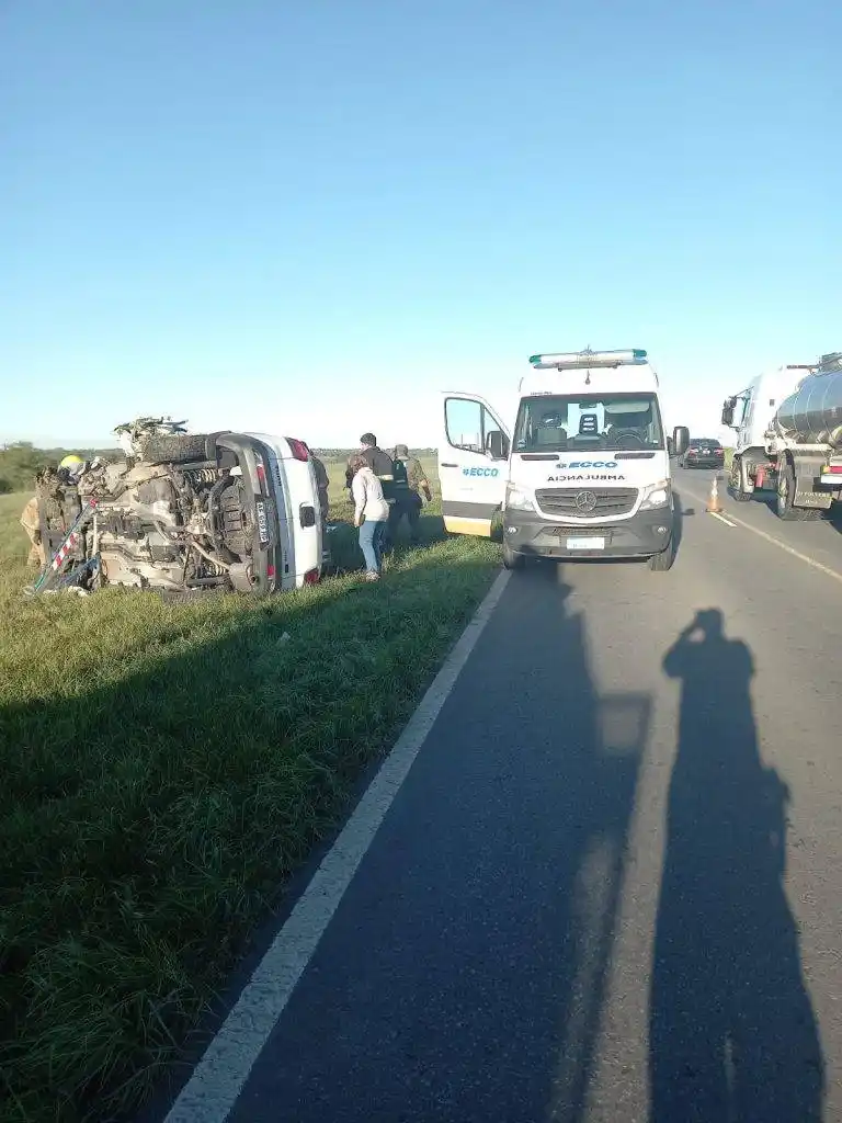 Impactante choque en el Puente Victoria-Rosario