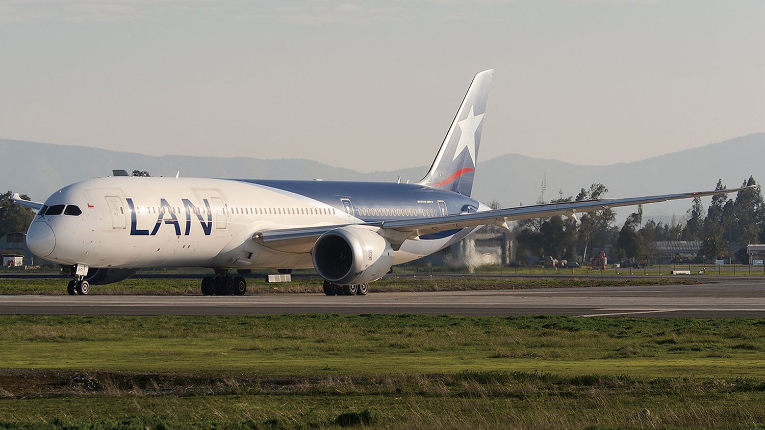 Adiós a LAN Chile: LATAM completó el proceso de pintura de todos sus aviones de pasajeros