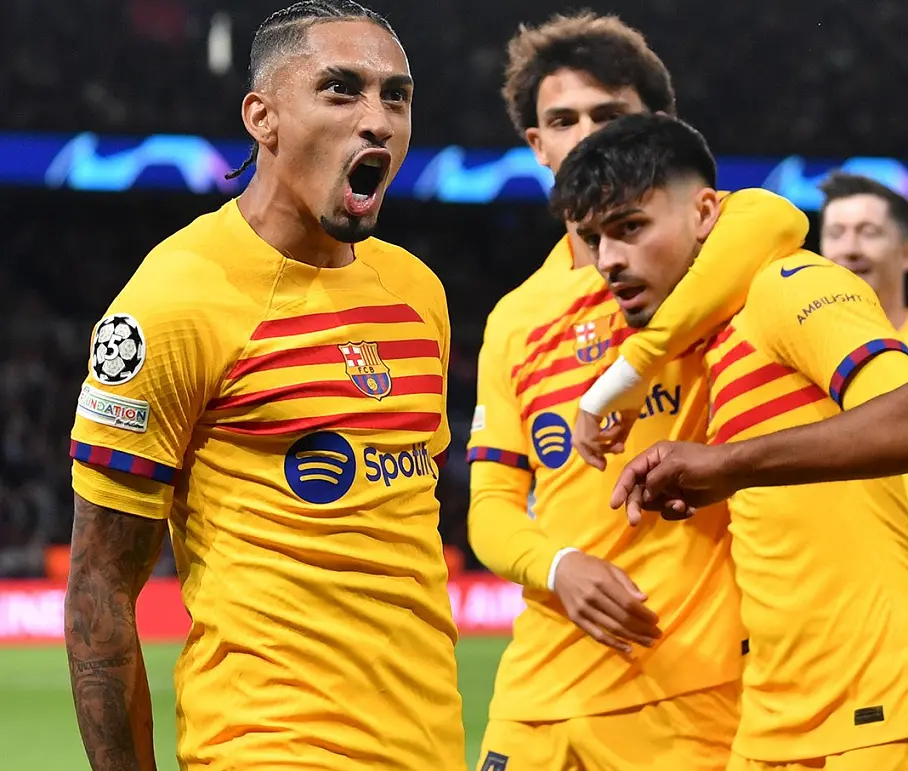 Gol de Raphinha, tras excelente asistencia de Pedri