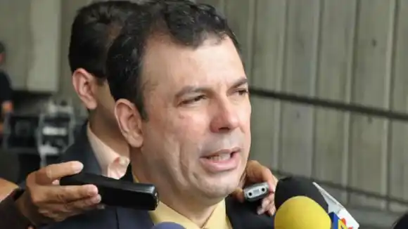 Roberto Enríquez aclara: UNT y MPV no han sido expulsados de la Plataforma Unitaria