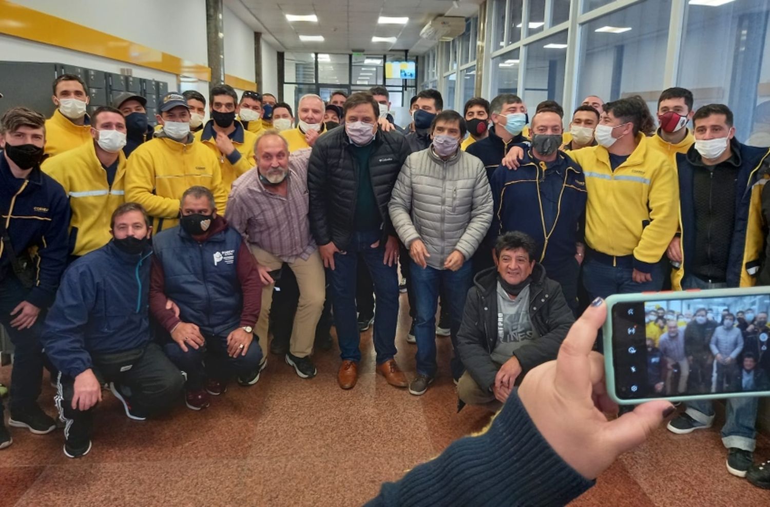 “Manino” Iriart encabezó en Mar del Plata la celebración por el Día del Cartero