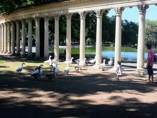 Indignación por un perro que mató a dos gansos en el Parque Independencia