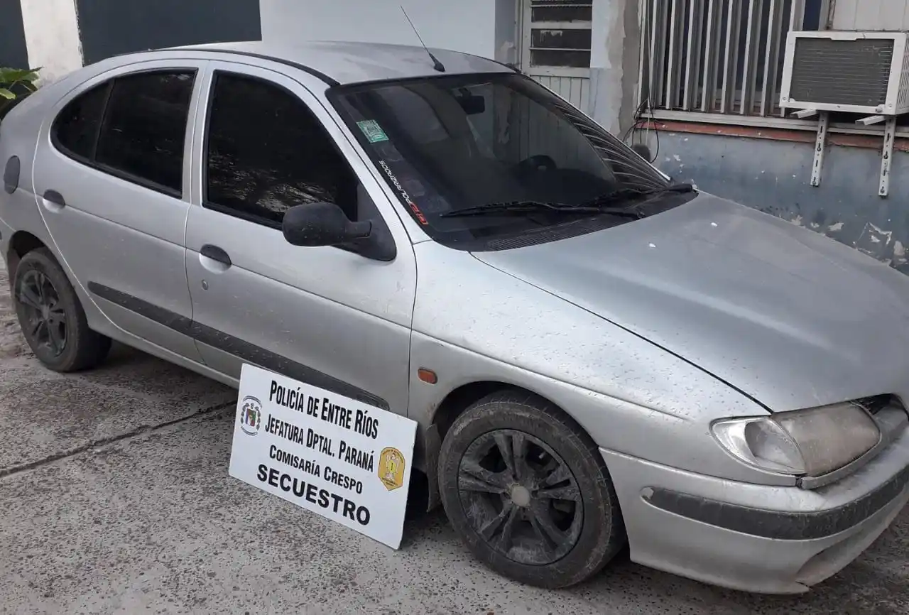 Secuestran automóvil y teléfonos en allanamiento