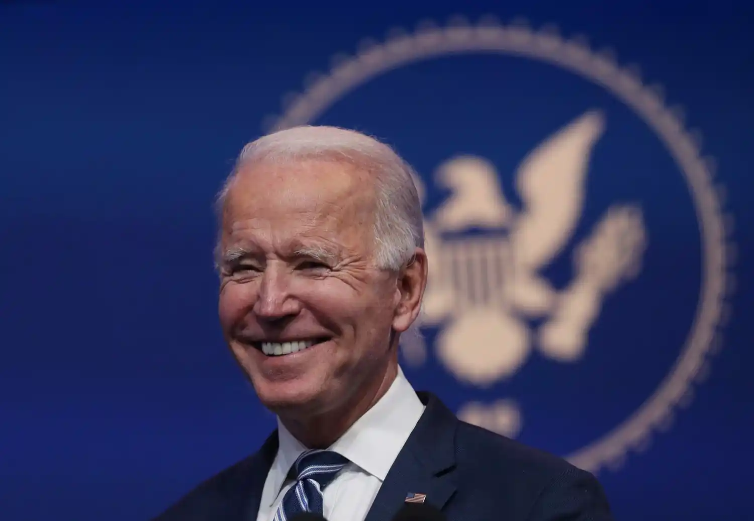 Biden designa funcionarios que estarán al mando en la Casa Blanca