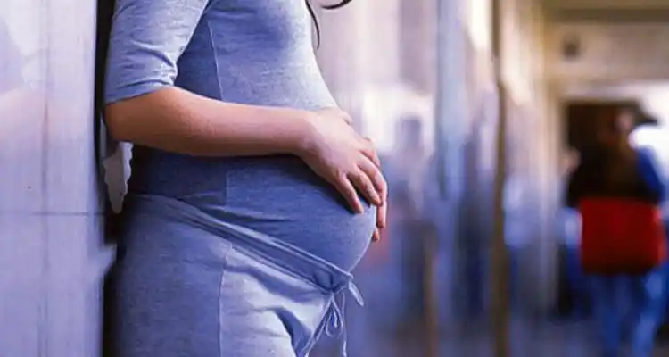 Grávida propone una mesa de diálogo sobre embarazo adolescente este jueves