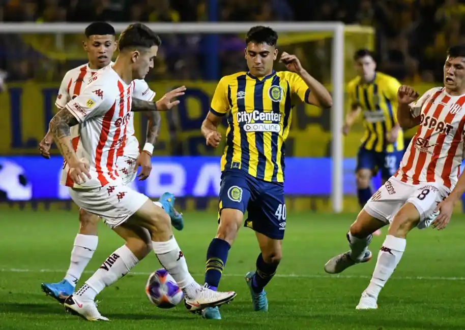 Central sigue sin ganar, pero logró cambiar la imagen en el segundo tiempo