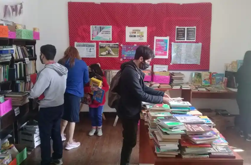Casa de 20 festeja los cuatro años de su Siembra de Libros