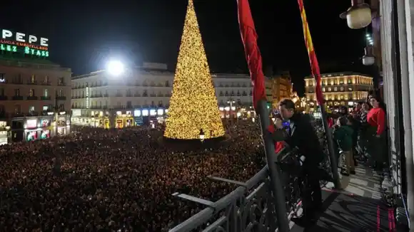 DAVID BISBAL desata la LOCURA en la PUERTA del SOL con El BURRITO SABANERO