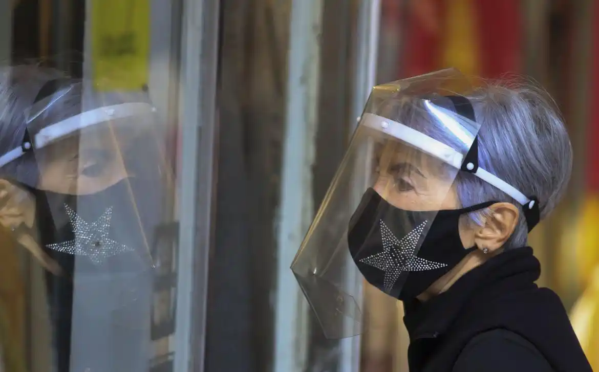 263 muertes en el país y más de 3000 internados en terapia intensiva