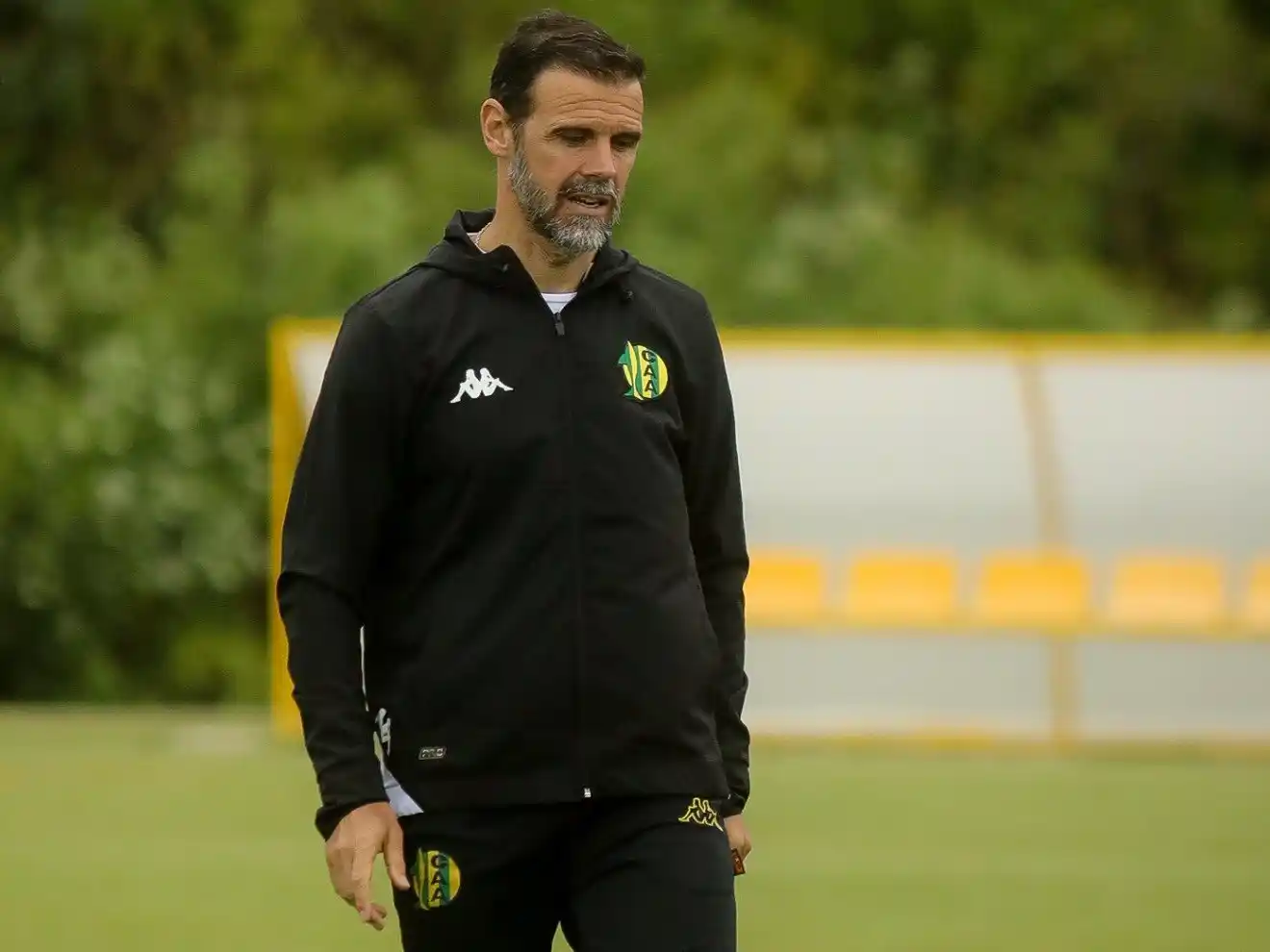 Yllana dejó de ser el técnico de Aldosivi