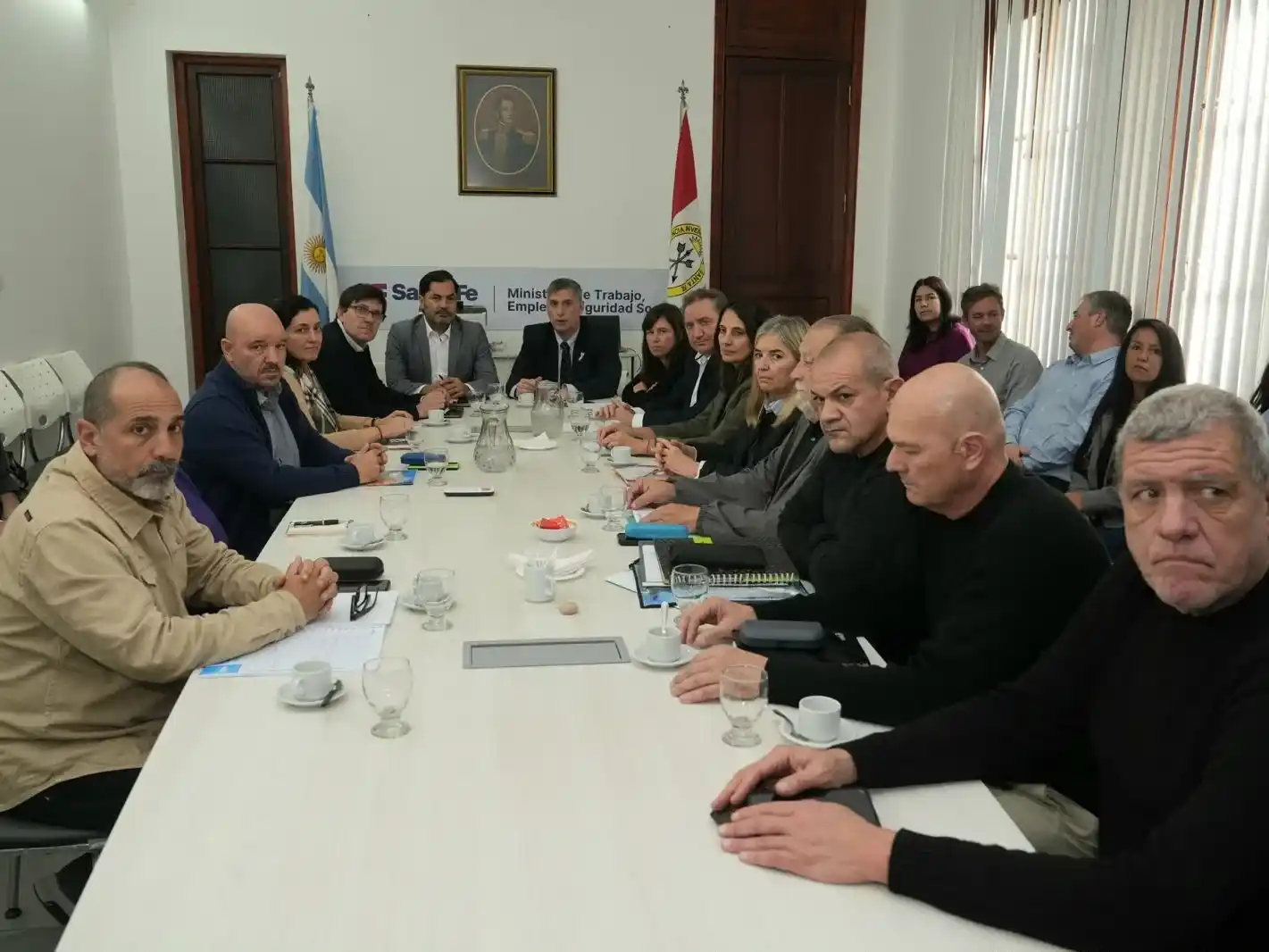Gremios docentes se reunieron con el gobierno de Santa Fe para discutir las paritarias