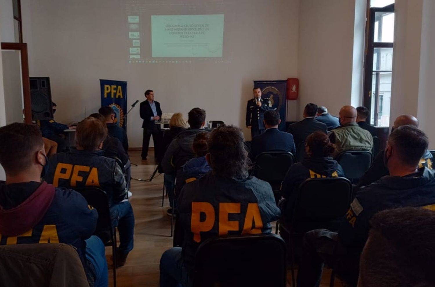 La Policía Federal realizó una jornada de capacitación sobre "Grooming"