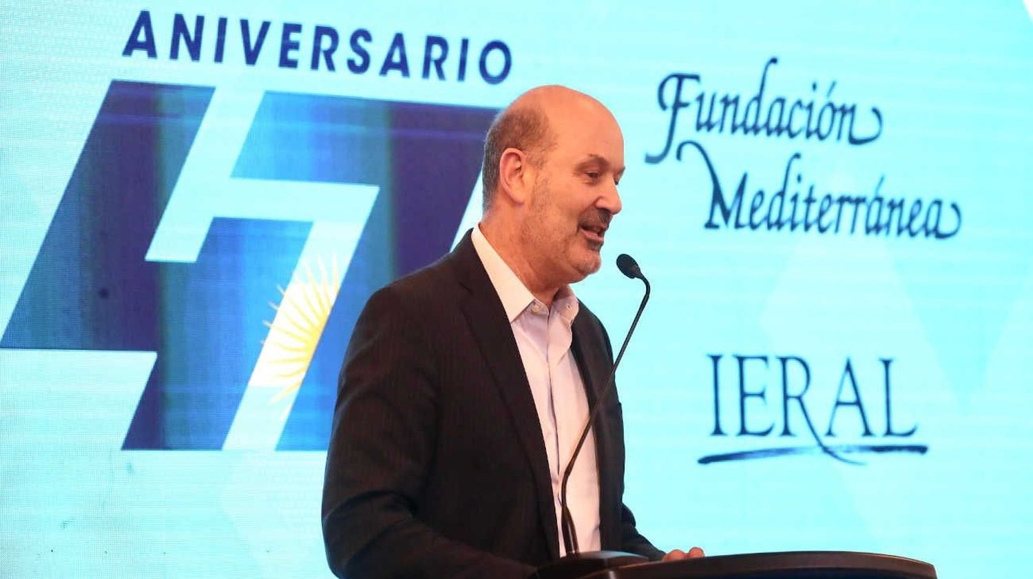 El ministro Federico Sturzenegger, en un almuerzo en la Fundación Mediterránea