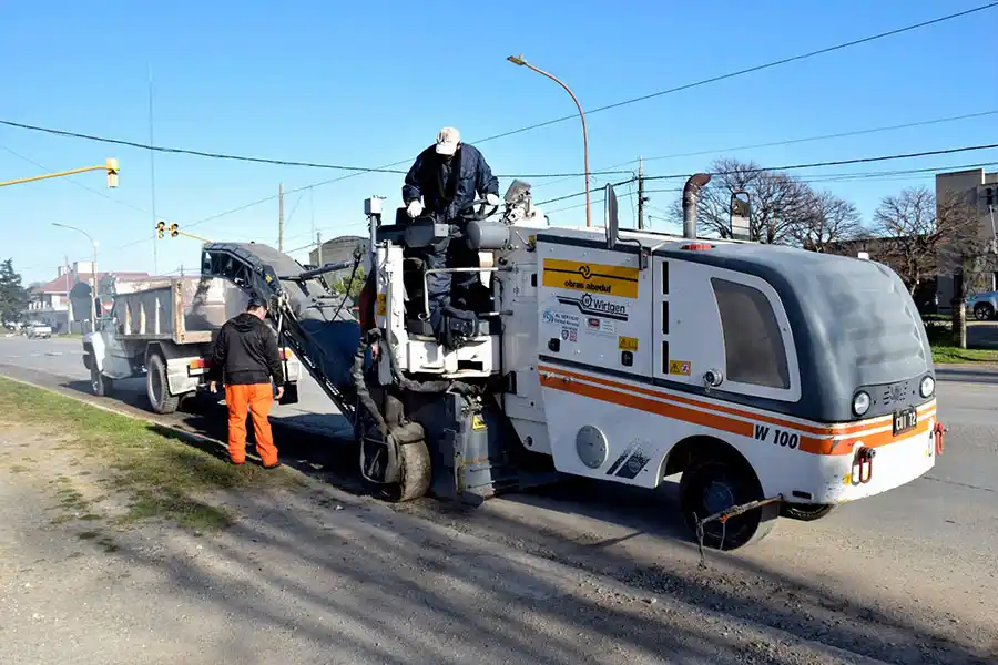 Comenzaron los trabajos para repavimentar avenida céntrica