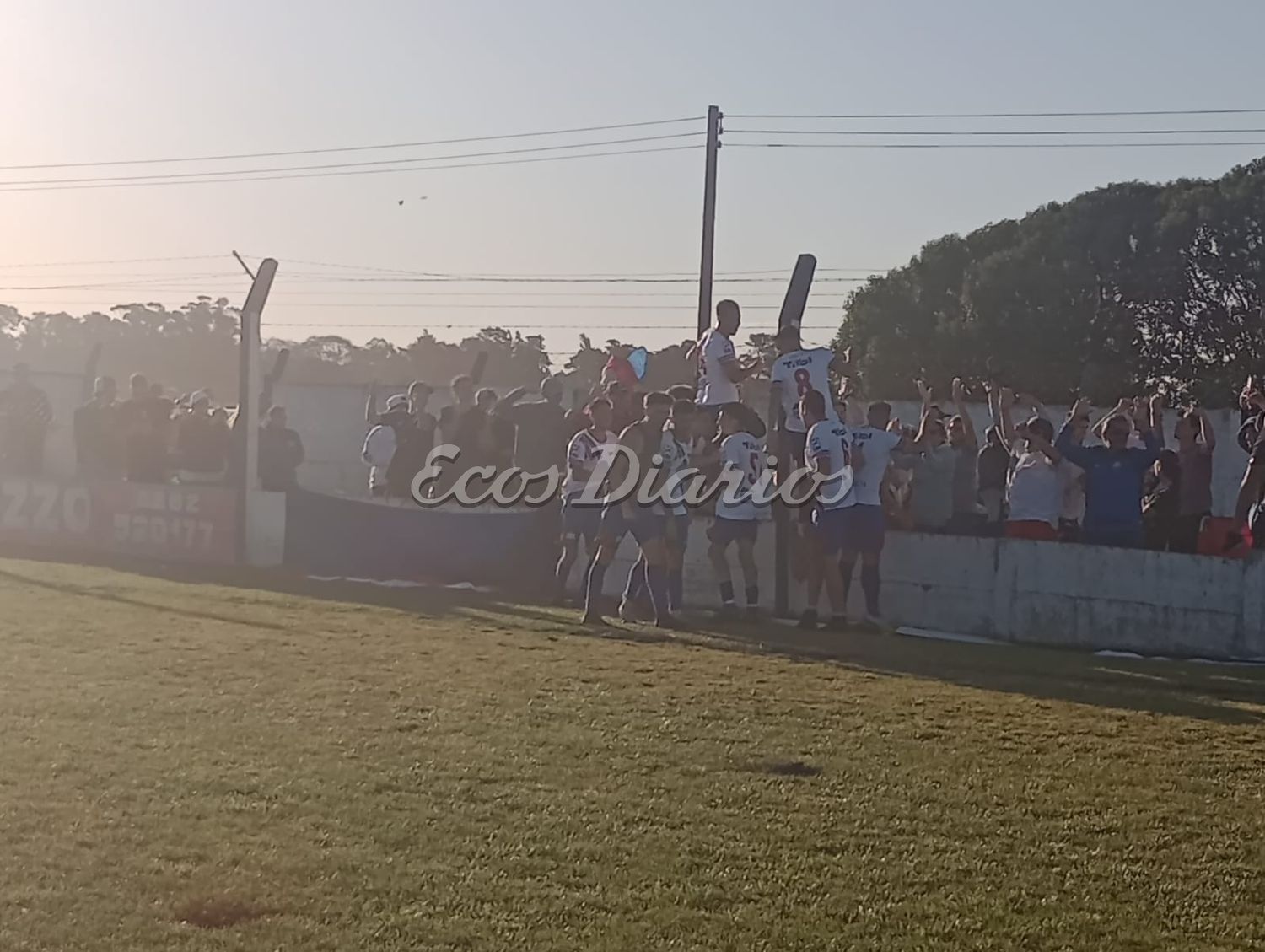 Del Valle festeja el pase a semis
