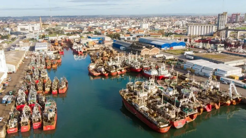 Trabajadores de a bordo deberán ser vacunados como personal estratégico
