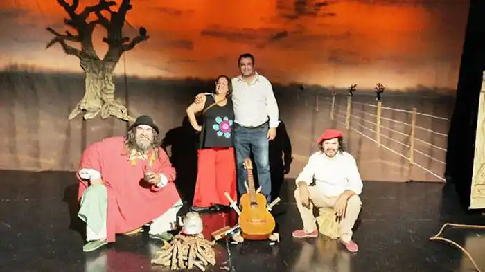 La obra teatral �SAngélica⬝ se presenta en multiespacio de artes. Escrita por Pablo Albarello