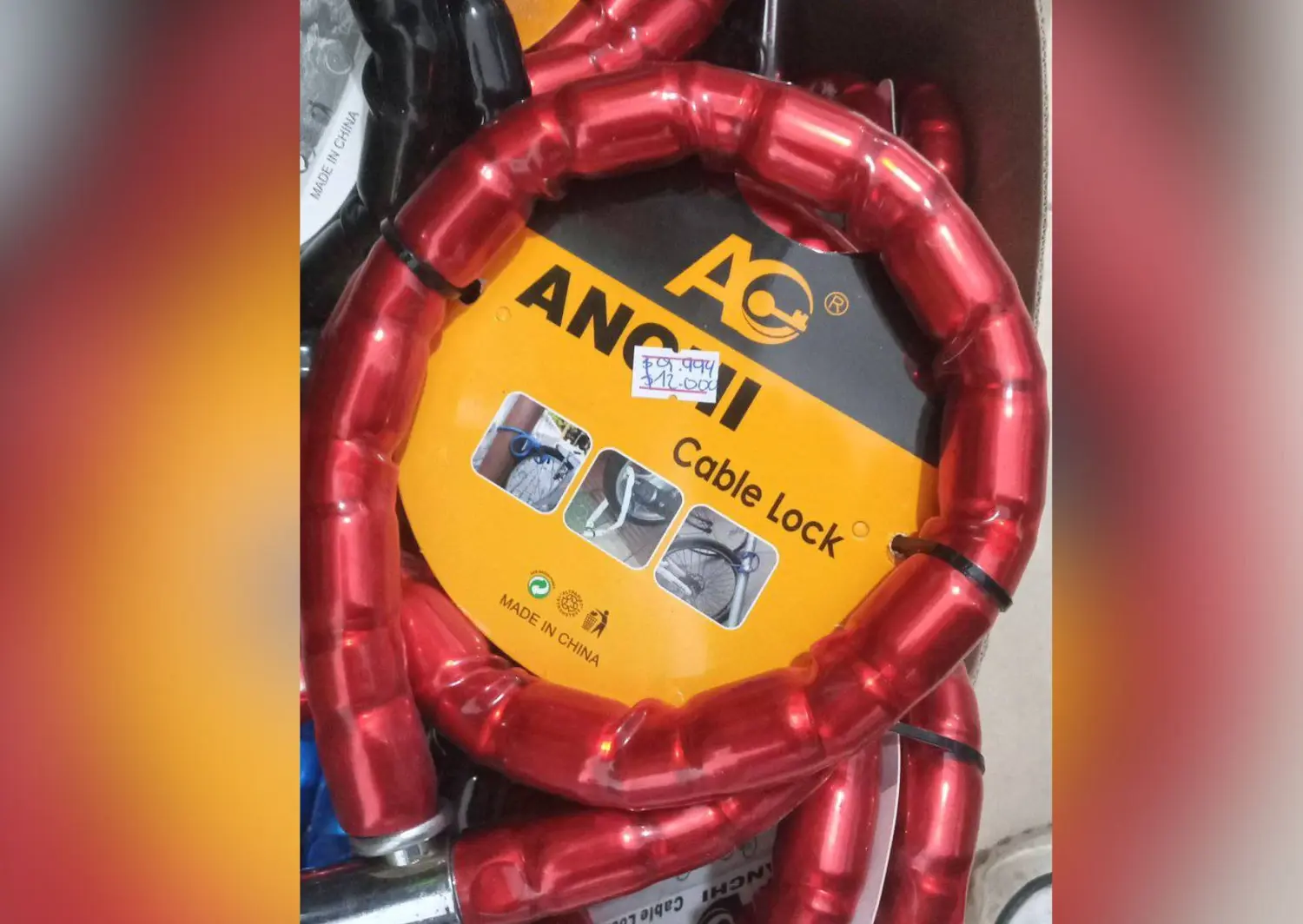 Extraviaron un candado de color rojo