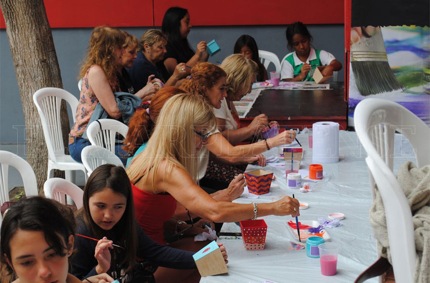 La clase de pintura se presentó en Espacio Clarín con "chalk paint"